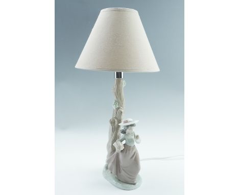 A Nao figural table lamp, 47 cm