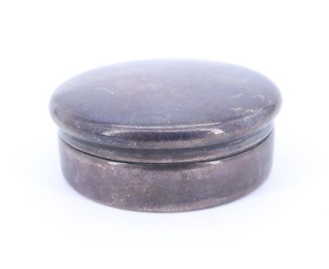 A 1920s silver drum-form pill box, E S Barnsley &amp; Co (Edward Souter Barnsley), Birmingham, 1921, 38 mm x 16 mm