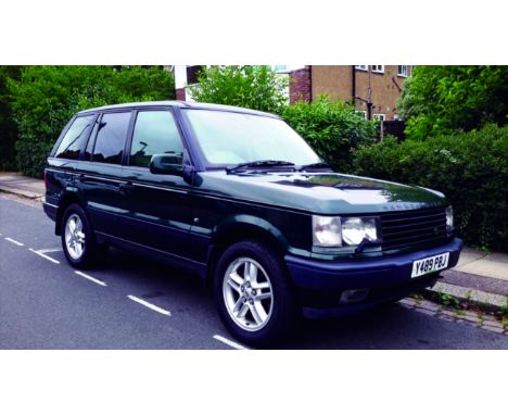 This late in the run, 2nd generation 2001 Range Rover 4.0 HSE auto has a full service history, with 21 Land Rover service sta