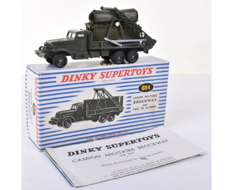 French Dinky Toys 884 Military Brockway Bridge-layer, with plastic bridge sections, 2x inflatable boats, in near mint origina