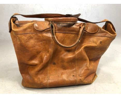 Vintage brown leather holdall, approx 48cm deep