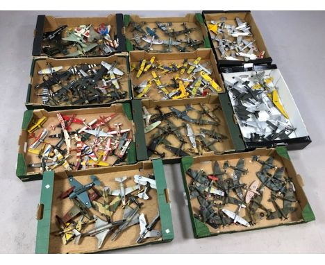 Large collection of made-up Airfix model aeroplanes, circa 150