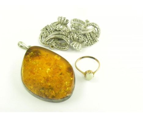 A MARCASITE DOUBLE CLIP BROOCH AND AN OPAL RING IN GOLD