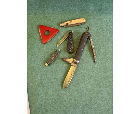 1939 Wade &amp; Butcher rigging knife, lambsfoot knife and others.