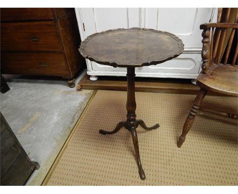 Mahogany tripod table early 18th century - original catch losses to edging  ~