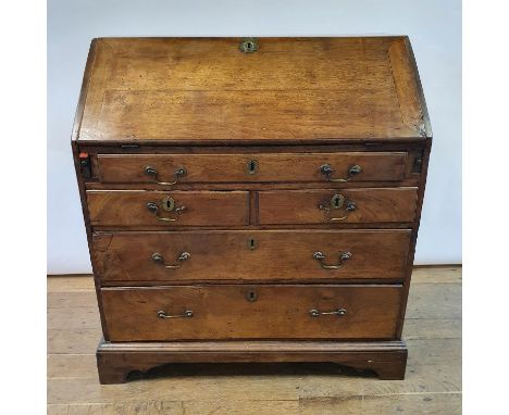 A 19th century mahogany bureau, on bracket feet, 92 cm wide 