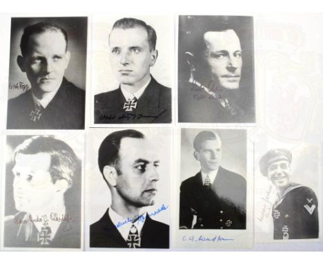 7 ORIGINALUNTERSCHRIFTEN RITTERKREUZ-TRÄGER, dabei 4 U-Boot-Kommandanten, auf neuzeitlichen Foto-Abzügen, Otto Kretschmer (U-