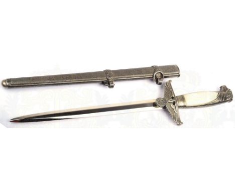 DOLCH FÜR DIPLOMATEN, Sammleranfertigung/Replik, vernickelte Klinge m. nicht korrektem Herst. „F. W. Höller Berlin“, L. 25cm,