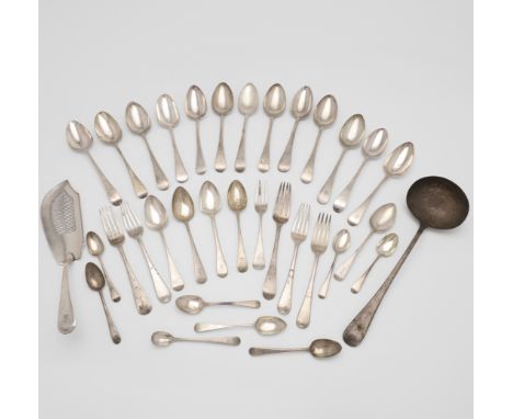 comprising of: 13 tablespoons, 5 table forks, 5 dessert spoons, a dessert fork, 7 teaspoons, a condiment spoon, a fish slice 