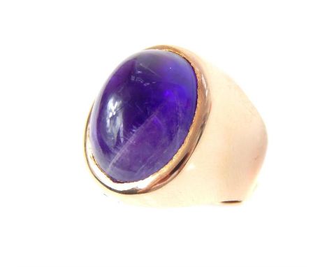 9ct gold Cabochon amethyst ring, 9ct gold, 11.2 gram