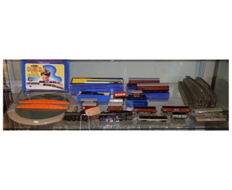 Quantity of Hornby Dublo OO gauge railway carriages, wagons, locomotives to include British Rail 80054 loco, LMS6917 loco, D1