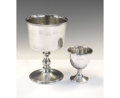 Elizabeth II silver goblet commemorating the 19th 100th celebration of The City of York, Birmingham 1970, together with an El