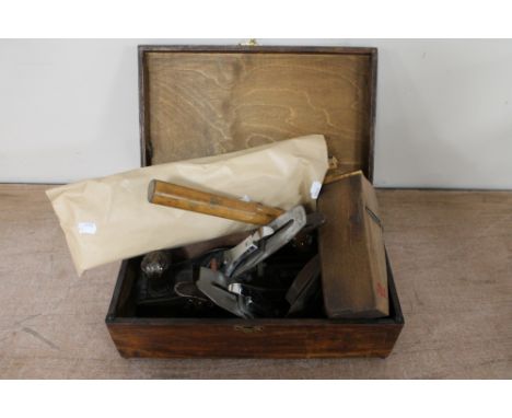 A box of Stanley and other wood working planes, tools, wooden ruler  etc 