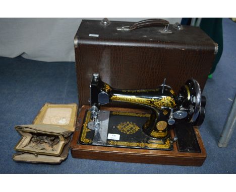 Singer Manual Sewing Machine with Case and Accessories 