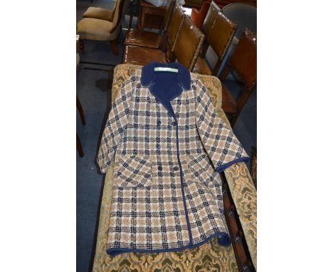 Vintage Ladies Coat 