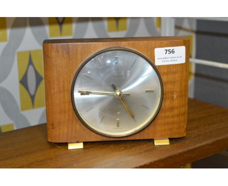 Retro Time Master Quartz Mantel Clock 