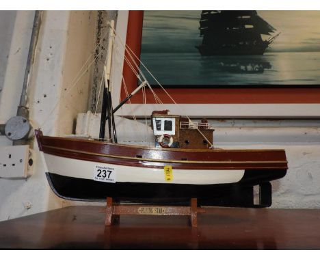 Model Boat - The Flying Star 