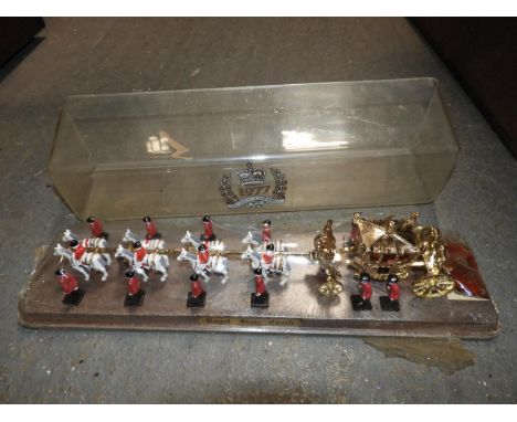 Boxed Model - The Queens Silver Jubilee Carriage 