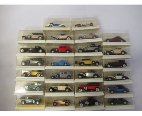 Twenty six Solido modern issue diecast vintage cars, all items boxed, E-M (Est. plus 21% premium inc. VAT)