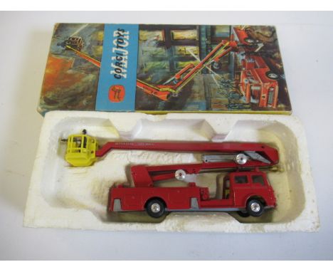 Corgi 1127 Simon Snorkel fire engine, box F-P, vehicle G (Est. plus 21% premium inc. VAT)