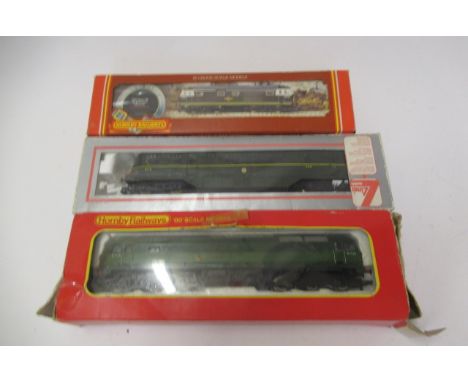 Hornby Bush Type 4, Hymek Class 35 and Lima W.R. rail car, boxes AF, G (Est. plus 21% premium inc. VAT)