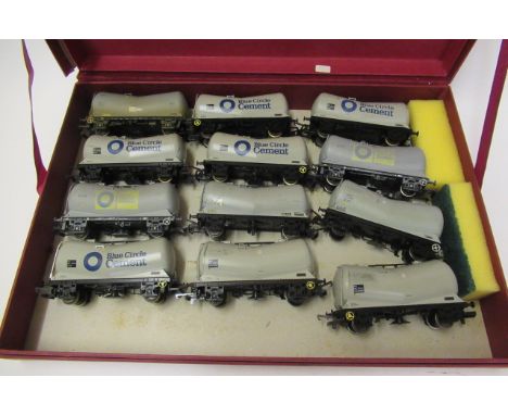Twelve Blue Circle cement wagons, some item weathered, F (Est. plus 21% premium inc. VAT)