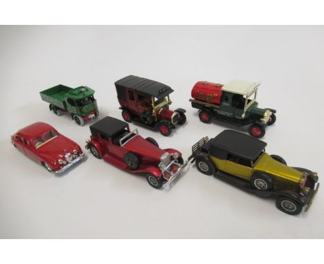 Unboxed vintage vehicles by Lledo Days Gone and Matchbox Models of Yesteryear including cars, vans, buses and traction engine