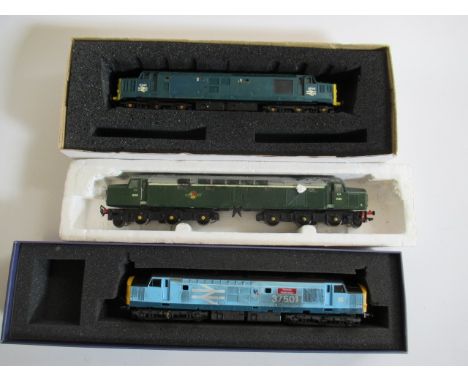 Bachmann Class 37 in B.R. blue, Class 40 in B.R. green and Virgin Models Class 47-501 in blue, all items overpainted, F-P (Es