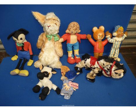 A quantity of soft toys including Merrythought 'Horse', 'Kitten' and 'Rabbit', a felt 'Mickey Mouse', 'Andy Pandy' Chad Valle