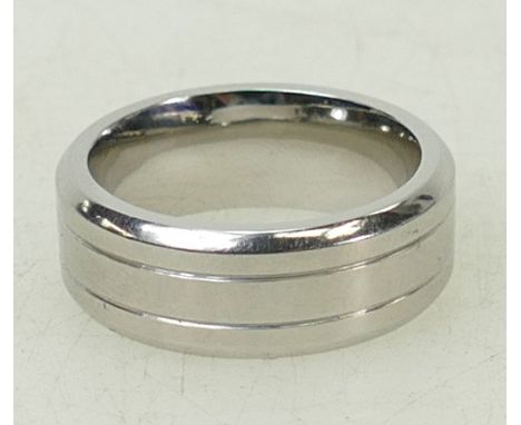 Cobalt gents wedding ring / band: Ring set with diamonds, size U, 9.8grams.