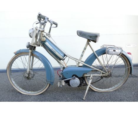 Classic Peugeot Motor Scooter  / Moped: Peugeot scooter in the classic Dutch cycle form with Semas type engine and pedal star