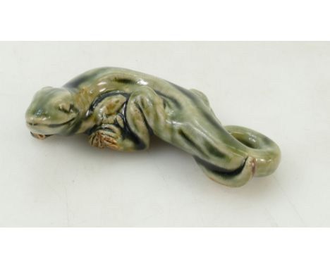 Royal Doulton Stoneware Lizard: Stoneware Lizard in light green colourway, length 11cm.