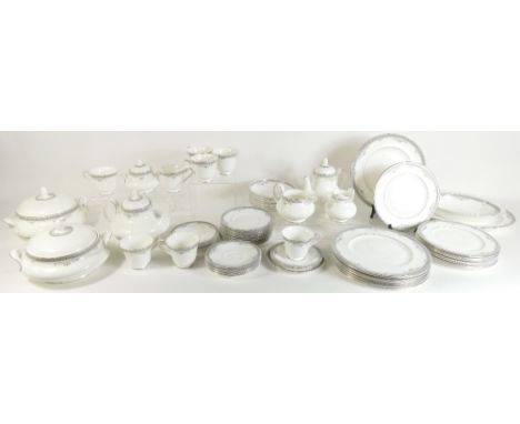 Royal Doulton large York Design Dinner set: An 8 person setting complete with dinner plates, tea plates, side plates, cups an