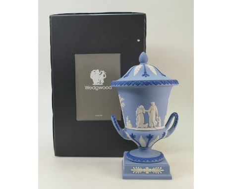 Wedgwood tri-colour Jasperware Urn &amp; cover: Wedgwood two handled urn &amp; cover in dark blue, light blue and white Jaspe