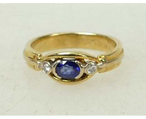 18ct gold Sapphire and Diamond ring: Ring size M, 5.4grams.