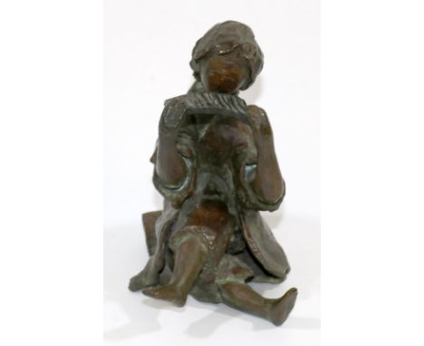 Fellner, Renate: (1845 - lebt in Düsseldorf). Mädchen mit Panflöte. Bronze. Höhe ca. 13,5 cm. - Nr. 2 von 20 Ex.   R