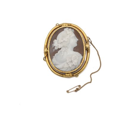 Victorian gold and cameo shell brooch, decorated with a portrait of a lady, 5.7 cm high x 4.8cm, 16.41 grams gross.