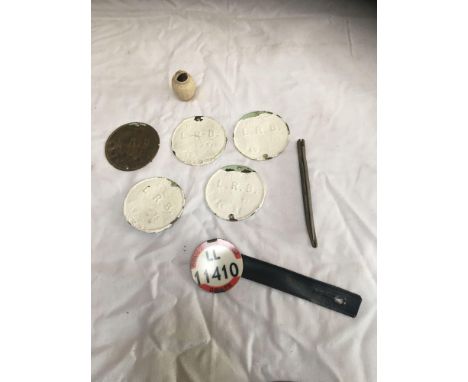  Sale Item:    BOX BADGES ETC (AF)   Vat Status:   No Vat   Buyers Premium:  This lot is subject to a Buyers Premium of 15% +