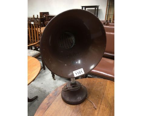  Sale Item:    B T H SPEAKER (AF)   Vat Status:   No Vat   Buyers Premium:  This lot is subject to a Buyers Premium of 15% + 