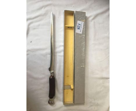  Sale Item:    BOXED FORTNUM &amp; MASON CARVING KNIFE  Vat Status:   No Vat   Buyers Premium:  This lot is subject to a Buye