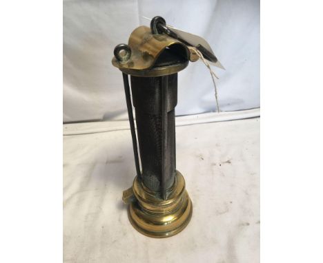  Sale Item:    THOMAS WILLIAMS ABERDARE BRASS MINERS LAMP  Vat Status:   No Vat   Buyers Premium:  This lot is subject to a B