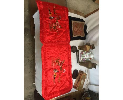  Sale Item:    BOX CHINESE BRASS VASES &amp; MISC (AF)  Vat Status:   No Vat   Buyers Premium:  This lot is subject to a Buye
