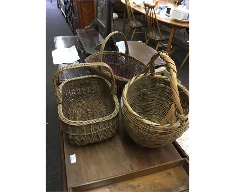3 Vintage whicker baskets 