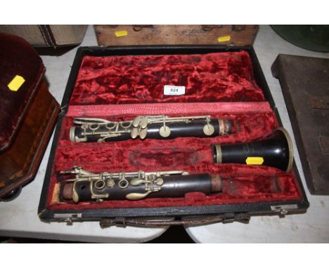 A Kayton clarinet (AF) in carrying case