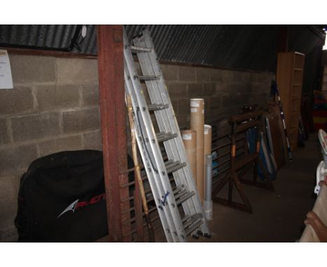 An extending aluminium ladder