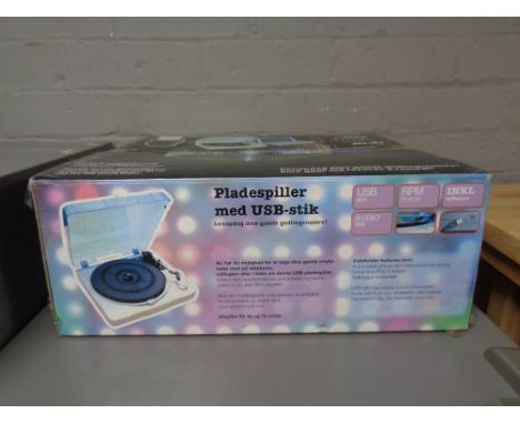 A USB record player. (boxed)