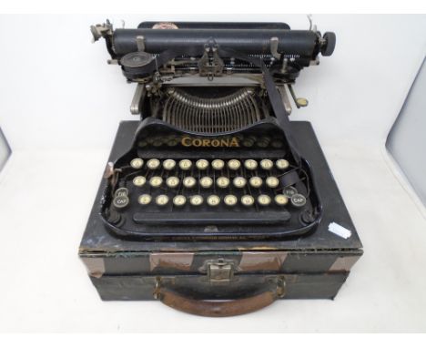 A vintage Corona typewriter in case.