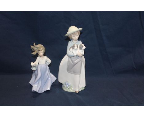 Two Nao figures 