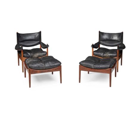 Y KRISTIAN SOLMER VEDEL (1923-2003) FOR SØREN WILLADSEN, DENMARK LOUNGE SUITE, DESIGNED 1963 comprising a PAIR OF TALL ARMCHA