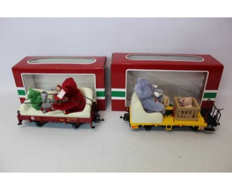 Railway LGB Lehman-Gross-Bahn 44210, 41220,43100, 41000 and 43140 with Steiff Bears , all boxed.